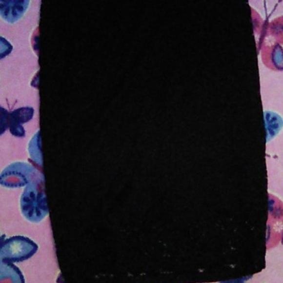 Black dress - Picture 3 of 4